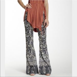 SOLD 🦋BNWT-Free People Bali Flair🦋SOLD